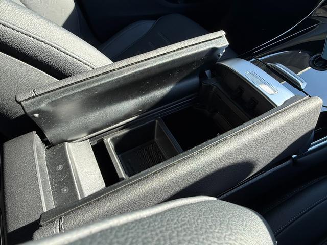 GLC GLC220d 4マチック ドライバーズパッケージ 正規認定中古車 認定中古車保証2年 禁煙車 AMGラインパッケージ パノラミックスライディングルーフ 360°カメラ シートヒーター 新車保証継承 メモリ付きパワーシート 弊社デモカーアップ LED(59枚目)
