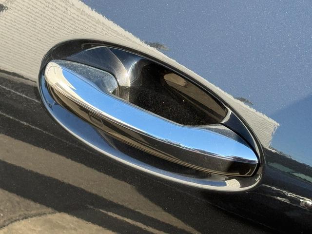 GLC GLC43 4マチックAMGレザエクスクルシブパケジ ヘッドアップディスプレイ ブルメスター3Dサラウンドサウンドシステム パノラミックスライディングルーフ シートヒーター シートベンチレーター 360°カメラ 弊社デモカーアップ 新車保証継承 禁煙車(10枚目)