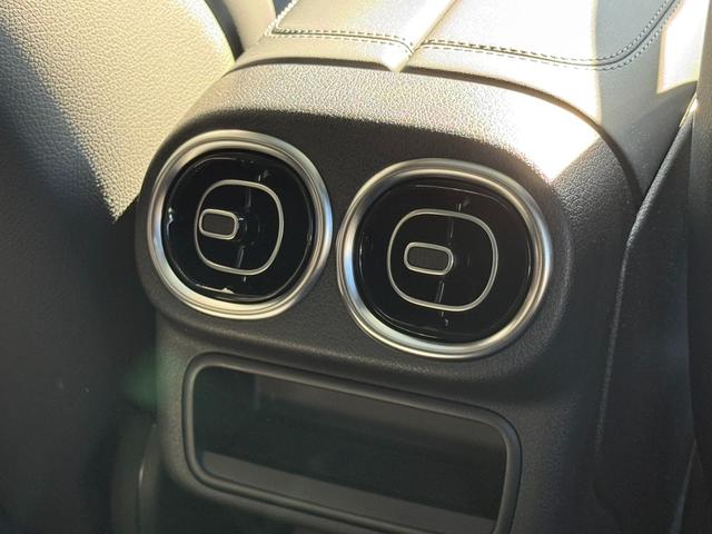 GLC GLC43 4マチックAMGレザエクスクルシブパケジ ヘッドアップディスプレイ ブルメスター3Dサラウンドサウンドシステム パノラミックスライディングルーフ シートヒーター シートベンチレーター 360°カメラ 弊社デモカーアップ 新車保証継承 禁煙車(30枚目)