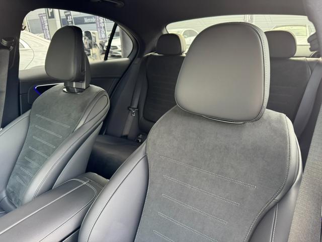 �����Z�f�X�E�x���c�̃V�[�g�́A�l�ԍH�w�����Ƃɐ݌v����Ă��܂��B�@���ǂ��d�����������̃h���C�u�ł����ɂ����\���ɂȂ��Ă���܂��B�@�Ԃ̉^�]�ō��ɕ��S������������͐����x���������������B