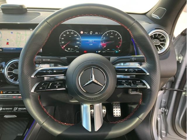 ���ϓI�Ȍ����ɃT�C�Y�����킹�鎖�ŁA�h���C�o�[�͎��R�ɃX�e�A�����O�����邱�Ƃ��ł��܂��B�@�������߂̃X�e�A�����O�͏����Ȉ��͂ł����삪�ł��A�������̃h���C�u�ł���J���y�������܂��B