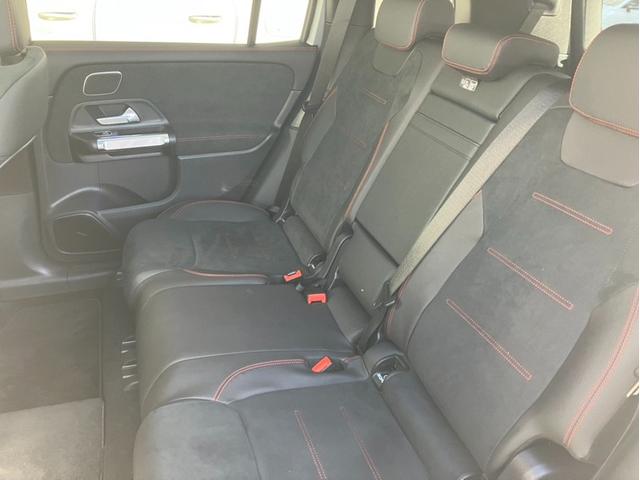 ���R�Θb�������F����A�e�@�\�̎g�p�������特�y��ړI�n�����q�l�֒�Ă���ȂǁA���܂łɂȂ��@�\��񋟂��܂��B