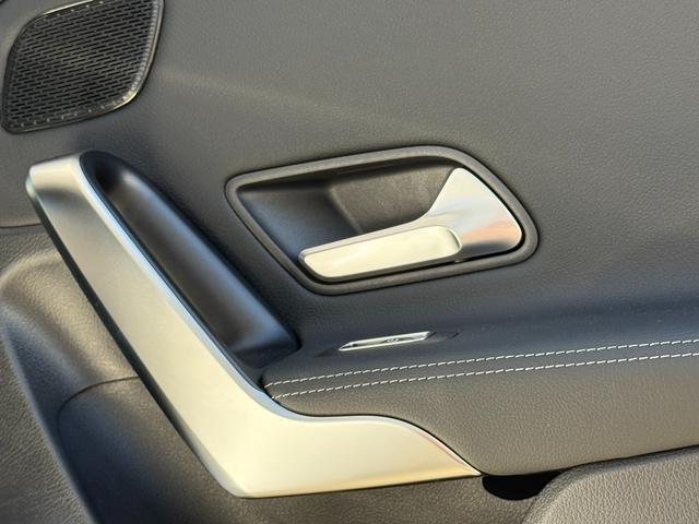 Ａクラスセダン Ａ２００ｄセダンＡＭＧレザエクスクルーシブパッケージ　ＡＭＧラインパッケージ　パノラミックスライディングルーフ　アドバンスドパッケージ　ヘッドアップディスプレイ　３６０°カメラ　シートヒーター　メモリ付きパワーシート　新車保証継承　弊社デモカーアップ（28枚目）