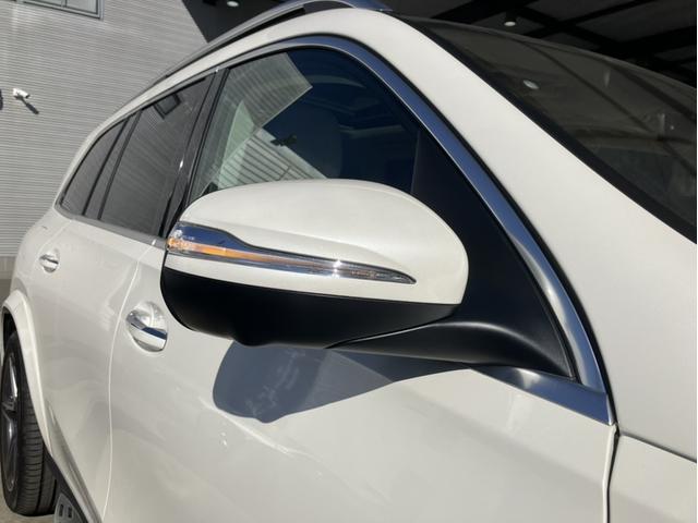 ���ϓI�Ȍ����ɃT�C�Y�����킹�鎖�Ńh���C�o�[�͎��R�ɃX�e�A�����O�����邱�Ƃ��ł��܂��B�������߂̃X�e�A�����O�͏����Ȉ��͂ł����삪�ł��A�������̃h���C�u�ł���J���y�������܂��B