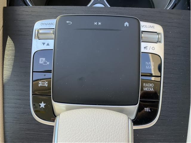 ���R�Θb�������F����A�e�@�\�̎g�p�������特�y��ړI�n�����q�l�֒�Ă���ȂǁA���܂łɂȂ��@�\��񋟂��܂��B