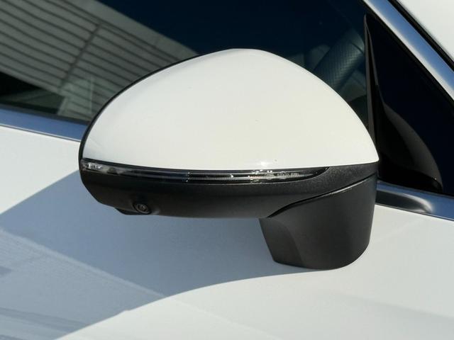 GLC GLC220d 4マチック AMGラインパッケージ 正規認定中古車 認定中古車保証2年付き 新車保証継承 弊社デモンストレーションカー 禁煙車 純正ドライブレコーダー ACC ハンズオフ 360°カメラ オートトランク パノラミックスライディングルーフ(10枚目)