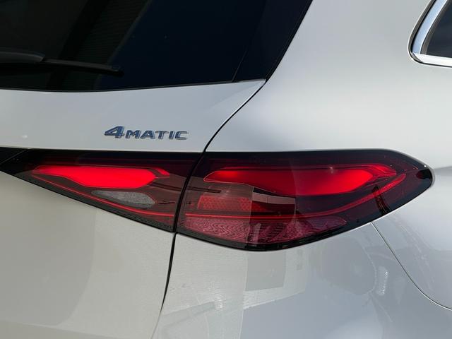 GLC GLC220d 4マチック AMGラインパッケージ 正規認定中古車 認定中古車保証2年付き 新車保証継承 弊社デモンストレーションカー 禁煙車 純正ドライブレコーダー ACC ハンズオフ 360°カメラ オートトランク パノラミックスライディングルーフ(12枚目)