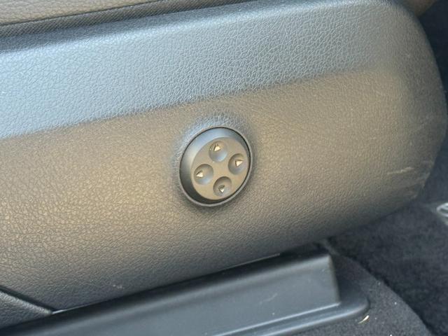 GLC GLC220d 4マチック AMGラインパッケージ 正規認定中古車 認定中古車保証2年付き 新車保証継承 弊社デモンストレーションカー 禁煙車 純正ドライブレコーダー ACC ハンズオフ 360°カメラ オートトランク パノラミックスライディングルーフ(29枚目)