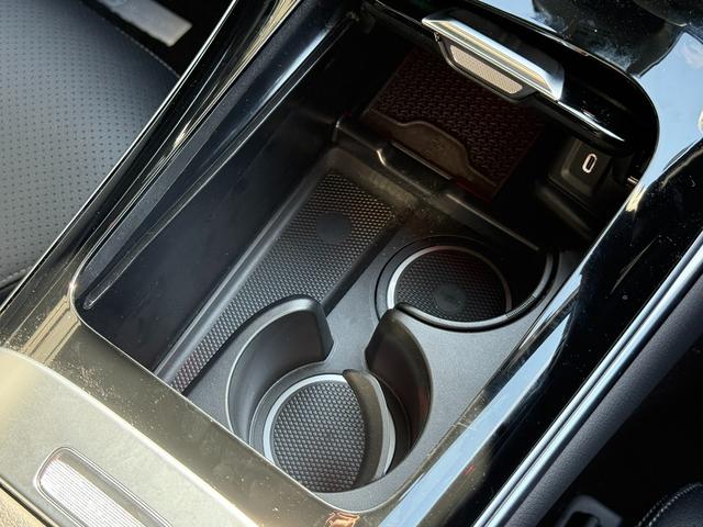 GLC GLC220d 4マチック AMGラインパッケージ 正規認定中古車 認定中古車保証2年付き 新車保証継承 弊社デモンストレーションカー 禁煙車 純正ドライブレコーダー ACC ハンズオフ 360°カメラ オートトランク パノラミックスライディングルーフ(50枚目)