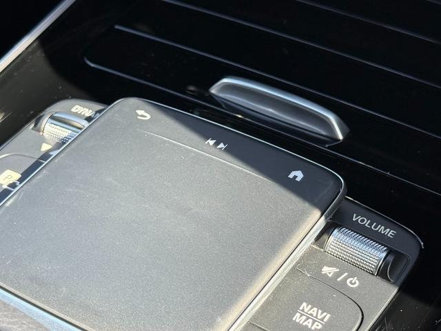 ���R�Θb�������F����A�e�@�\�̎g�p�������特�y��ړI�n�����q�l�֒�Ă���ȂǁA���܂łɂȂ��@�\��񋟂��܂��B