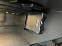 ETC車載器を装備しております。様々な割引きが適用されますので、現在では必須装備と言える装備になりました。現在カードをお持ちでしたら、すぐに利用可能でございます。