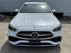 メルセデス・シートの良さは、疲れにくい構造になっております。まるで自宅のソファーに座りながら、移動しているかの様な感覚でございます。目的地まで快適なドライビングをお楽しみ下さい。 5