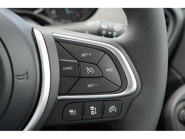 ５００Ｘ クロス　現行モデル　新型エンブレム　７インチＵｃｏｎｎｅｃｔ　Ｂｌｕｅｔｏｏｔｈ・ＵＳＢ　ＡｐｐｌｅＣａｒＰｌａｙ・ＡｎｄｒｏｉｄＡｕｔｏ使用可能　Ｂカメラ　ドラレコ　ＥＴＣ　認定中古車（31枚目）