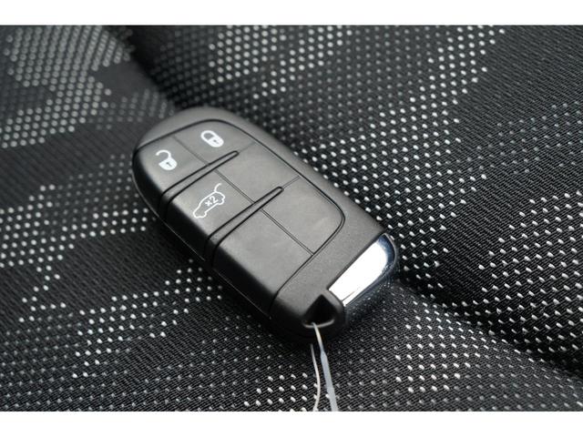 ５００Ｘ クロス　現行モデル　新型エンブレム　７インチＵｃｏｎｎｅｃｔ　Ｂｌｕｅｔｏｏｔｈ・ＵＳＢ　ＡｐｐｌｅＣａｒＰｌａｙ・ＡｎｄｒｏｉｄＡｕｔｏ使用可能　Ｂカメラ　ドラレコ　ＥＴＣ　認定中古車（37枚目）