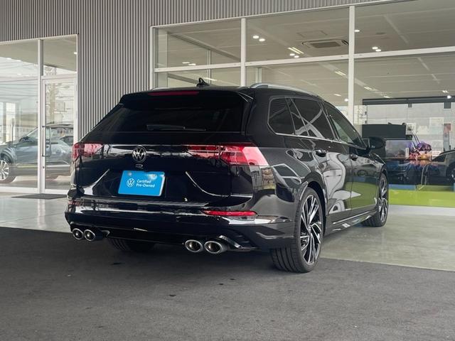 ゴルフＲヴァリアント 　認定中古車　Ａｄｖａｎｃｅ　１９インチ　アダプティブコントロール　ＬＥＤマトリックスヘッドランプ　スマートフォン非接触充電　ＬＥＤテールランプ　Ａｐｐ－Ｃｏｎｅｃｔ　同一車線内全車速運転支援システム（6枚目）