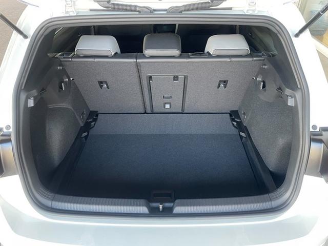 ゴルフ ＴＤＩ　Ｒライン　プラチナムエディション　認定中古車　パノラマスライディングルーフ　アダプティブコントロール　ｌｅｄマトリックスヘッドライト　ブラインドスポット　ＥＴＣ２．０　Ａｐｐ－Ｃｏｎｅｃｔ　ＬＥＤテールランプ（ダイナミックターン付）（46枚目）