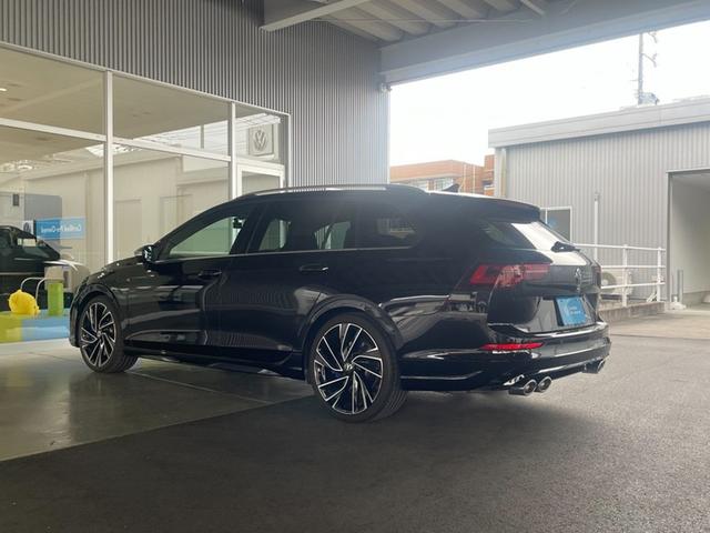 ゴルフRヴァリアント 認定中古車 Advance 19インチ アダプティブコントロール LEDマトリックスヘッドランプ スマートフォン非接触充電 LEDテールランプ App-Conect 同一車線内全車速運転支援システム(5枚目)