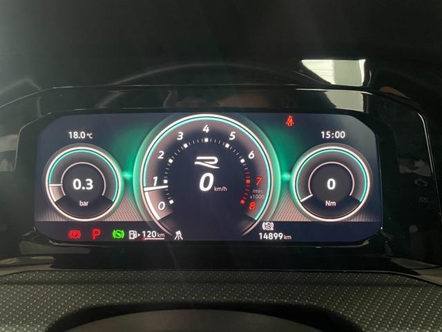 ゴルフRヴァリアント 認定中古車 Advance 19インチ アダプティブコントロール LEDマトリックスヘッドランプ スマートフォン非接触充電 LEDテールランプ App-Conect 同一車線内全車速運転支援システム(17枚目)