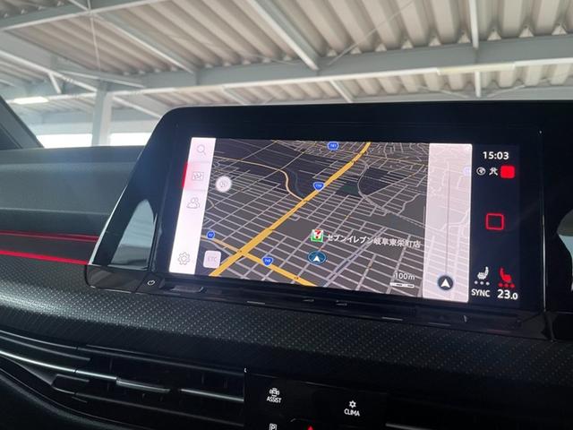 ゴルフRヴァリアント 認定中古車 Advance 19インチ アダプティブコントロール LEDマトリックスヘッドランプ スマートフォン非接触充電 LEDテールランプ App-Conect 同一車線内全車速運転支援システム(19枚目)