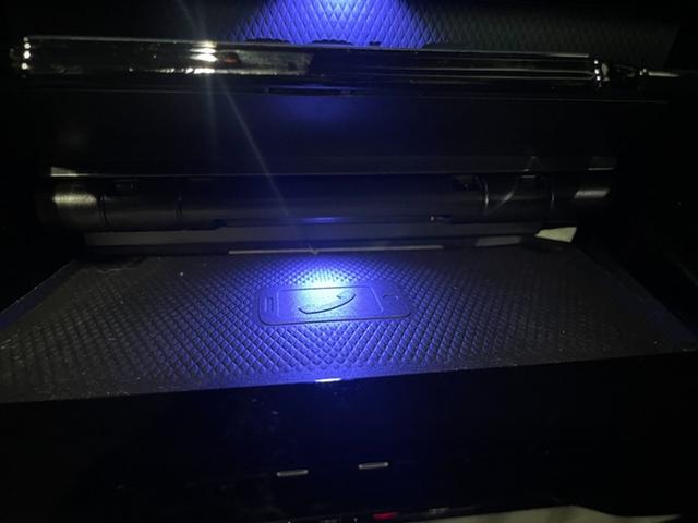 ゴルフRヴァリアント 認定中古車 Advance 19インチ アダプティブコントロール LEDマトリックスヘッドランプ スマートフォン非接触充電 LEDテールランプ App-Conect 同一車線内全車速運転支援システム(27枚目)