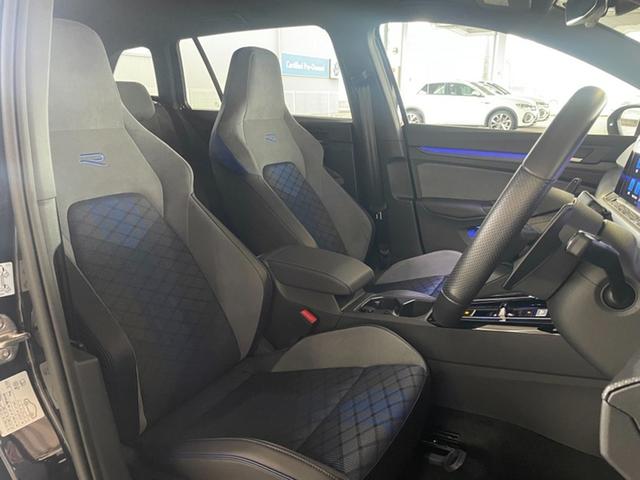 ゴルフRヴァリアント 認定中古車 Advance 19インチ アダプティブコントロール LEDマトリックスヘッドランプ スマートフォン非接触充電 LEDテールランプ App-Conect 同一車線内全車速運転支援システム(38枚目)