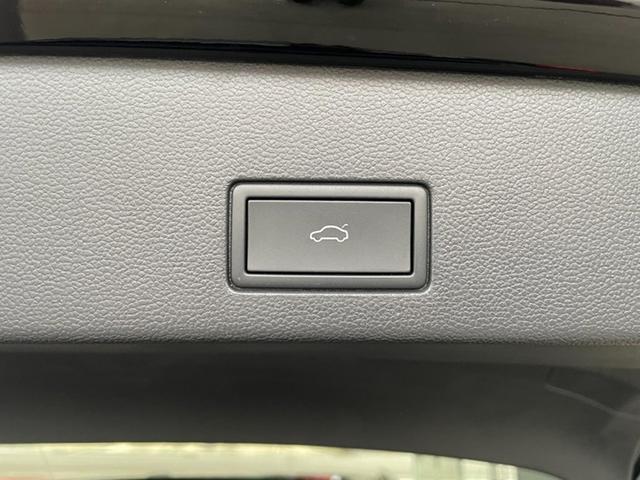 ゴルフRヴァリアント 認定中古車 Advance 19インチ アダプティブコントロール LEDマトリックスヘッドランプ スマートフォン非接触充電 LEDテールランプ App-Conect 同一車線内全車速運転支援システム(45枚目)