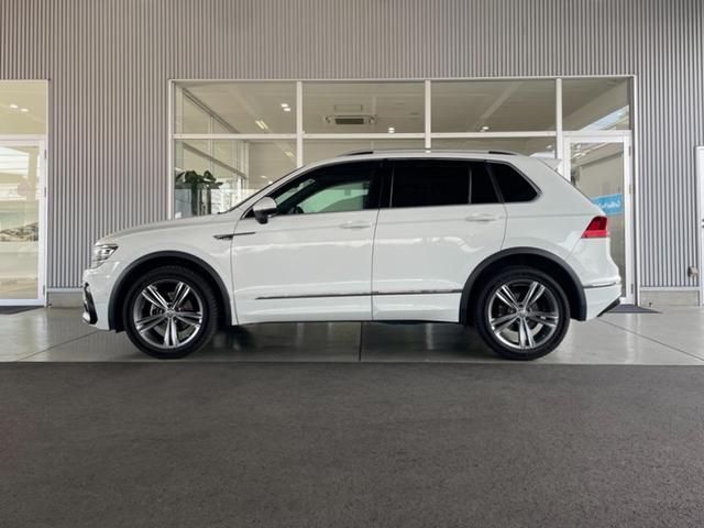 ティグアン ＴＤＩ　４モーション　Ｒライン　認定中古車　アダプティブシャーシーコントロール　１９インチホイール　アダプティブコントロール　ＬＥＤヘッドランプ　ＬＥＤテールランプ　Ａｐｐ－Ｃｏｎｅｃｔ　同一車線内全車速運転支援システム（7枚目）