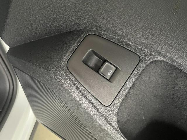 ティグアン ＴＤＩ　４モーション　Ｒライン　認定中古車　アダプティブシャーシーコントロール　１９インチホイール　アダプティブコントロール　ＬＥＤヘッドランプ　ＬＥＤテールランプ　Ａｐｐ－Ｃｏｎｅｃｔ　同一車線内全車速運転支援システム（35枚目）