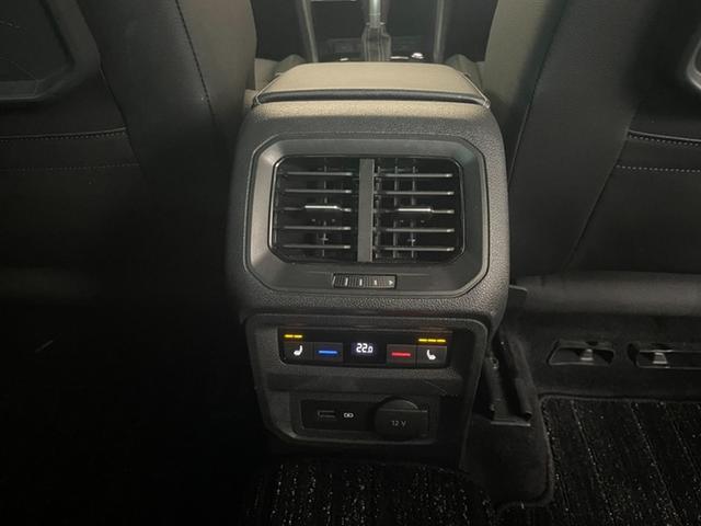 ティグアン ＴＤＩ　４モーション　Ｒライン　認定中古車　アダプティブシャーシーコントロール　１９インチホイール　アダプティブコントロール　ＬＥＤヘッドランプ　ＬＥＤテールランプ　Ａｐｐ－Ｃｏｎｅｃｔ　同一車線内全車速運転支援システム（37枚目）