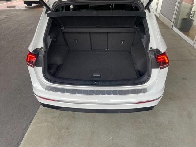 ティグアン ＴＤＩ　４モーション　Ｒライン　認定中古車　アダプティブシャーシーコントロール　１９インチホイール　アダプティブコントロール　ＬＥＤヘッドランプ　ＬＥＤテールランプ　Ａｐｐ－Ｃｏｎｅｃｔ　同一車線内全車速運転支援システム（41枚目）