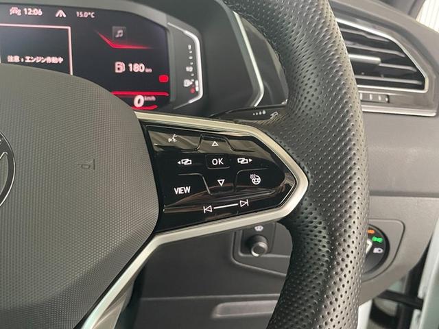 Ｂｌｕｅｔｏｏｔｈで登録した際、ハンドルのボタンで受話器が取れます。その他にも、タコメーター内部の操作が可能で、色々なデータを確認する事が可能です。