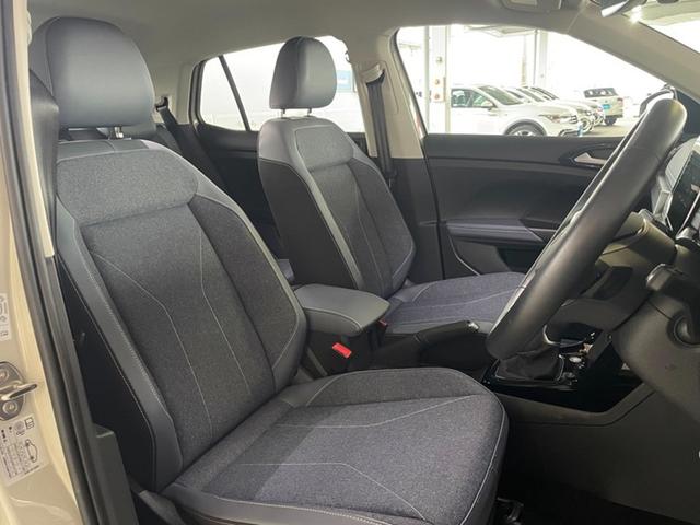 Ｔ－クロス ＴＳＩ　スタイル　認定中古車　デジタルメーター　アダプティブコントロール　　ＬＥＤヘッドランプ　ＥＴＣ　ブラインドスポットディクション　Ａｐｐ－Ｃｏｎｅｃｔ　衝突軽減ブレーキ　バックカメラ（33枚目）