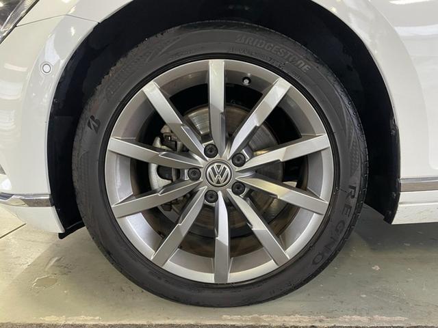 �Q�R�T�^�S�T�q�P�W�^�C���ɂg�������k��������p�̃A���~�z�C�[���𑕒����Ă���܂��B