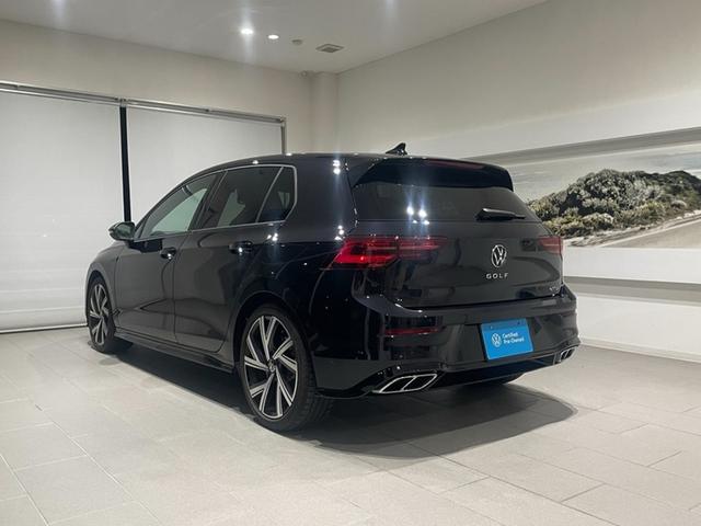 ���A����̓e�[���Q�[�g�������I�ȃf�U�C���Ɏd�オ���Ă܂��B