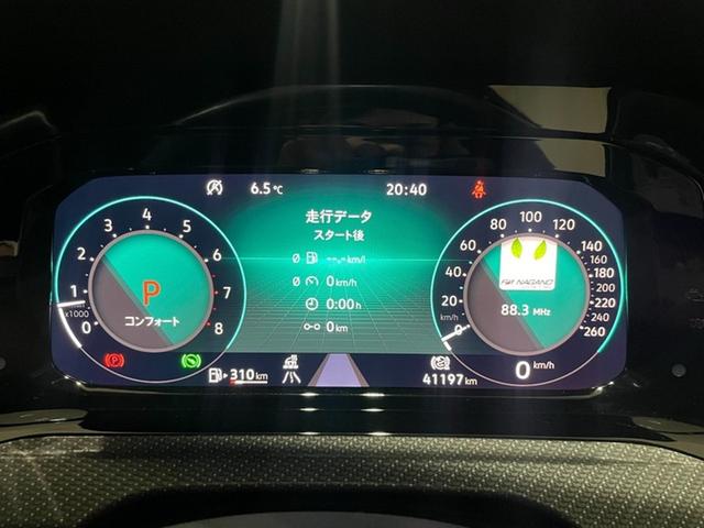 �f�W�^�����[�^�[�N���X�^�[�h�c�������������b�������������o�����h���ځD