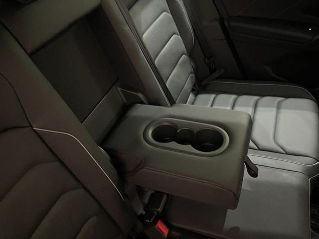 �㕔���ȃA�[�����X�g�ɂ̓h�����N�t�H���_�[�𑕔����Ă���܂��B