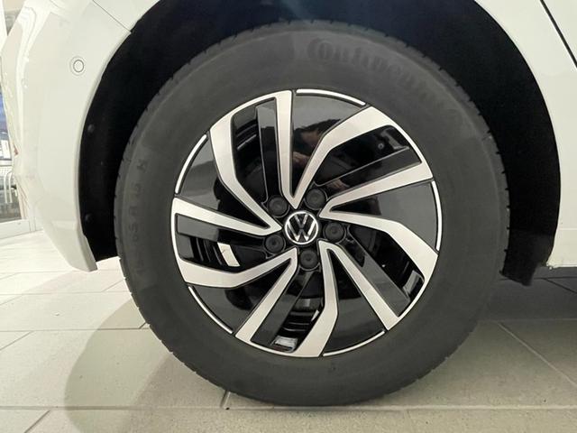 �P�W�T�^�U�T�q�P�T�^�C���ɂ`������������p�A���~�z�C�[���𑕒��B