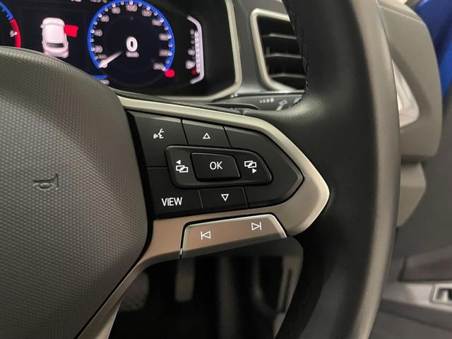 �X�e�A�����O�����𗣂����ɃI�[�f�B�I�@�\�Ȃǂ̑��삪�\�ł��B