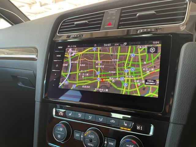 �t�H���N�X���[�Q�������̂c���������������@�o�����𓋍ځB�b�c�^�c�u�c�^�r�c�J�[�h�Đ��@�`�l�^�e�l�A�a���������������I�[�f�B�I�A�n���Y�t���[�t�H���Ȃǂ̋@�\�t���B