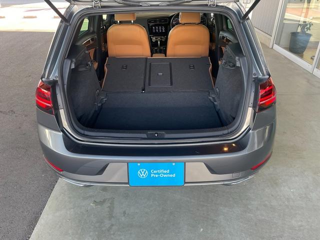 �����V�[�g��|�����ƂŁA����ɑ����̉ו����ڂ��邱�Ƃ��o���܂��B�㕔���Ȃ͂V�΂R�ŕ�����Ă��܂��̂ŁA�V���`���G�[�V�����ɍ��킹�ăV�[�g�A�����W���\�ł��B