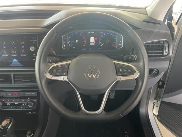 �{�^���͍ŏ����ɂ�������Ƃ����n���h���ł��B�����������܂��񂪁A�n���h���ɂ͖D���ڂ��킴�Ǝc���Ă���A�n���h������̍ۂɊ���Ȃ��l�ɍl���Ă���܂��B