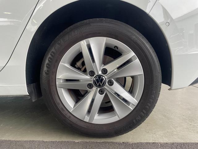 �Q�O�T�^�T�T�q�P�U�^�C���ɂ`������������p�A���~�z�C�[���𑕒��B