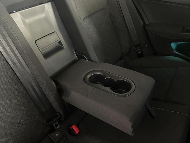 ��Ȃ̃A�[�����X�g�ɂ̓h�����N�t�H���_�[���Q�����p�ӂ��Ă���܂��B