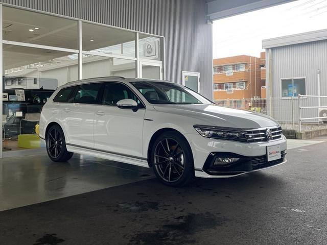 ���E����̎��p�����m����@�\��o�b�N�ŏo�Ɏ��̃Z���T�[�A�ً}�u���[�L�@�\����������Ă���܂��B