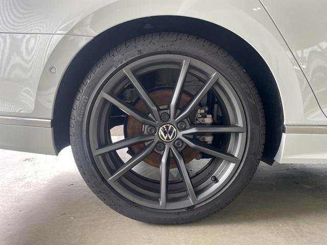 �Q�R�T�^�S�O�q�P�X���r���e�B�^�C���ɂq�|�k��������p�̃A���~�z�C�[���𑕒����Ă���܂��B