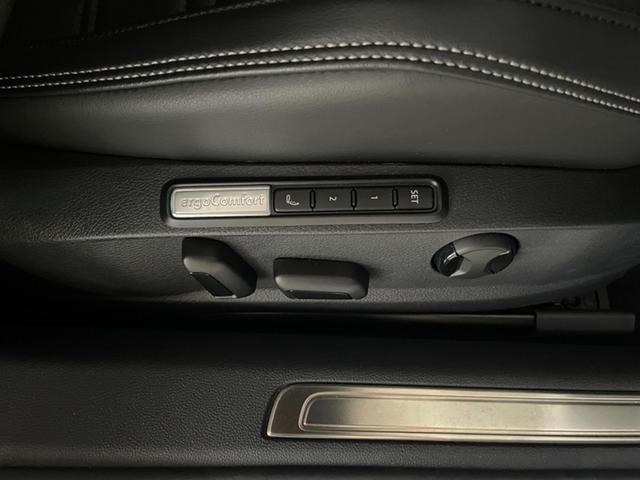 �^�]�ȃh�A�ɓd���J�̃g�����N�̃X�C�b�`���������܂��B