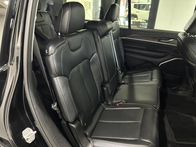 ジープ・グランドチェロキーＬ リミテッド　認定中古車保証　整備有　ナビ　バックカメラ　ＥＴＣ　純正アルミホイール　レザーシート　クルーズコントロール（19枚目）