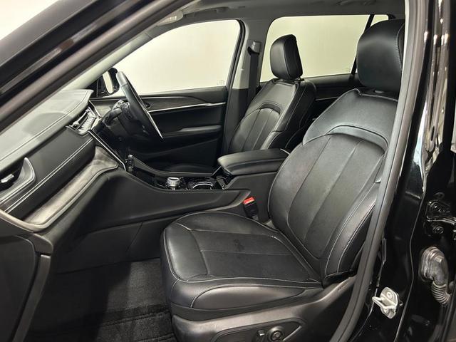 ジープ・グランドチェロキーＬ リミテッド　認定中古車保証　整備有　ナビ　バックカメラ　ＥＴＣ　純正アルミホイール　レザーシート　クルーズコントロール（22枚目）
