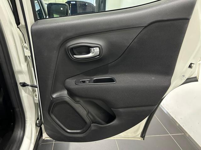 ジープ・レネゲード ロンジチュード　認定中古車保証付き　ＥＴＣ　バックカメラ　ルーフレール　純正１６インチアルミホイール　Ｂｌｕｅｔｏｏｔｈ　ＡｐｐｌｅＣａｒＰｌａｙ　ＡｎｄｒｏｉｄＡｕｔｏ　スマートキー　クルーズコントロール（20枚目）