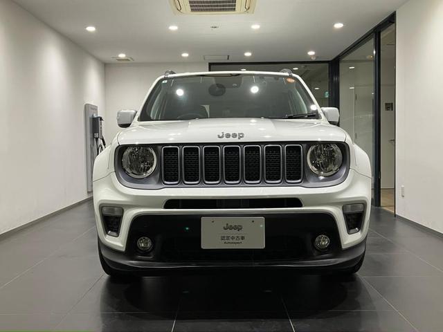 ジープ・レネゲード リミテッド　認定中古車保証１年付き　整備付　純正８．４インチナビ　ＡｐｐｌｅＣａｒＰｌａｙ　ＡｎｄｒｏｉｄＡｕｔｏ　アダプティブクルーズコントロール　Ｂカメラ　ＤＳＲＣ　社外ＬＥＤヘッドランプ　レザーシート（6枚目）